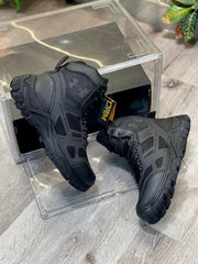 BOTA COMBATE STORM