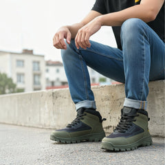 Bota deportiva para  hombre cat