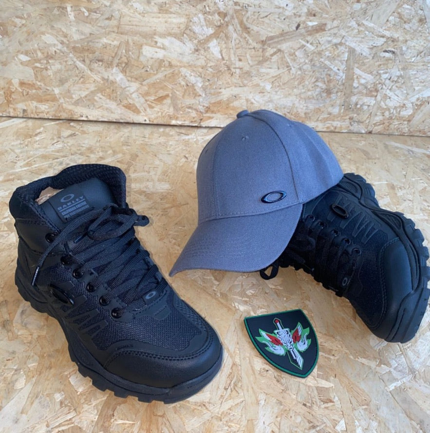 BOTA OAKLEY  + Gorra