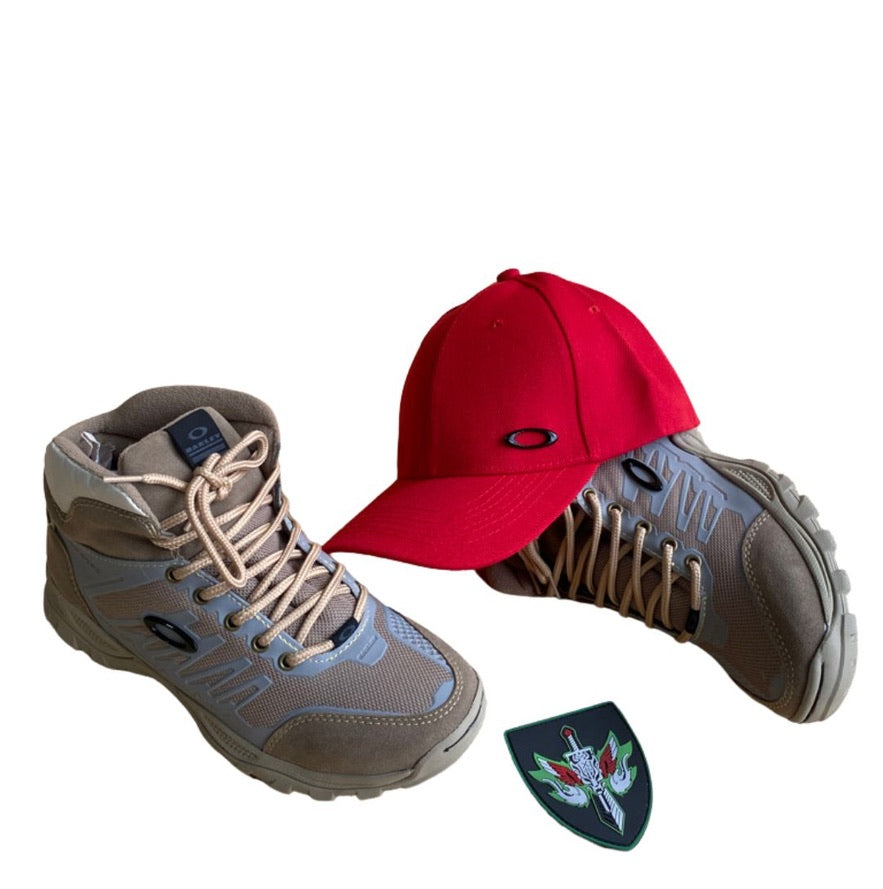 BOTA OAKLEY ARENA + GORRA