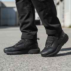 Bota Tactica media caña vibram para hombre